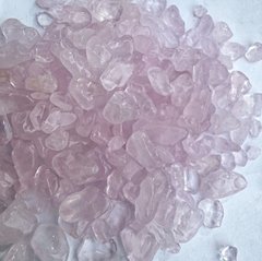 Камінь натуральний. Рожевий кварц, крихта, фракція 3-12 мм. Уп. 50 г