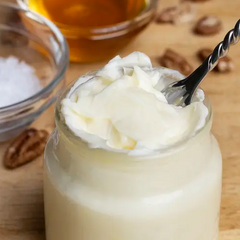 Аромамасло премиум "Пряный мед, соленая карамель, сливки". США, 10-100 г, "Salted Honey Butter". Candle Science.
